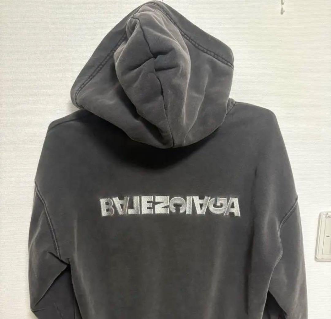 BALENCIAGA フルジップパーカー