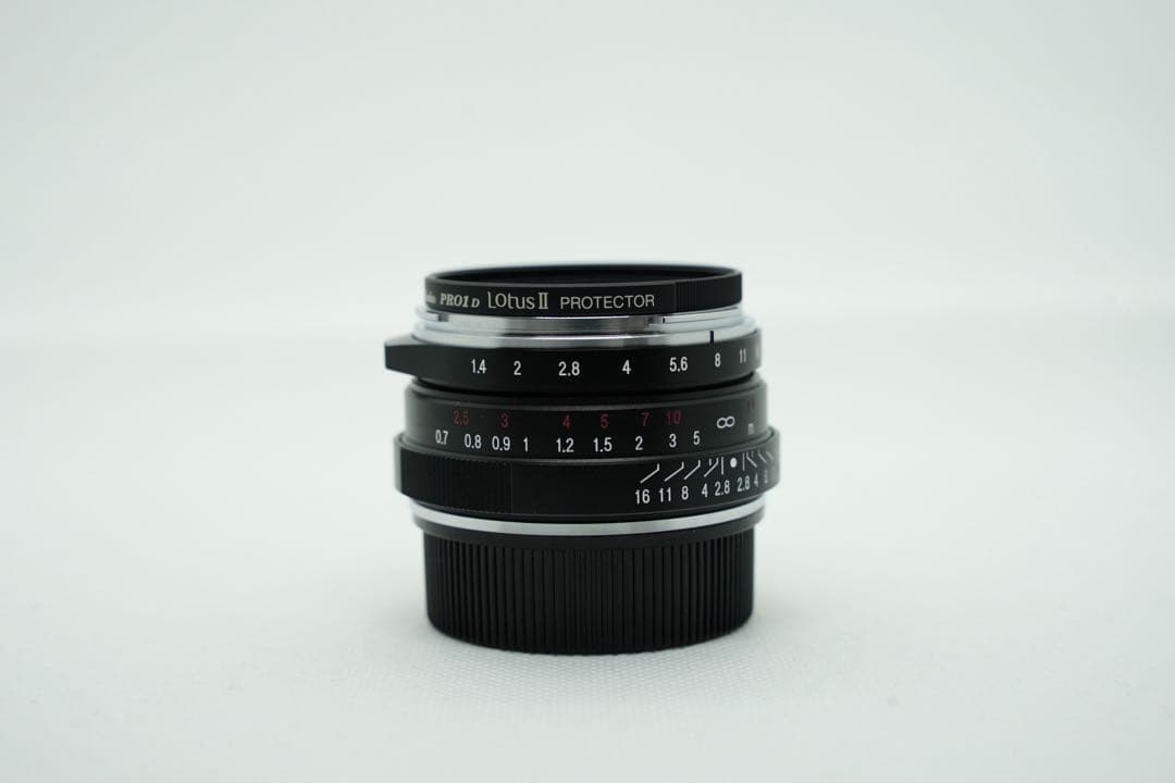 Voigtländer NOKTON classic 35mm f/1.4 SC