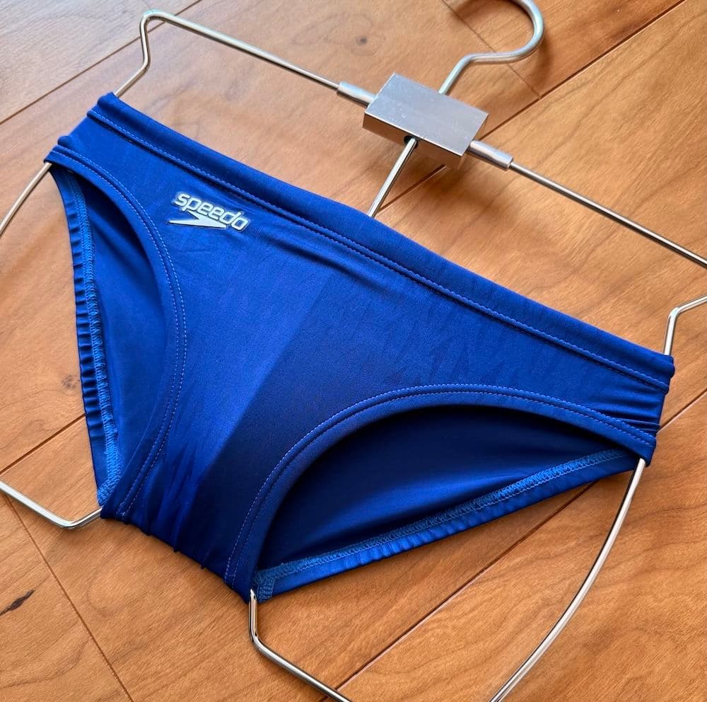 【美品】speedo アクアブレードΣ ブルー 140 光沢 ウロコ模様　競パン