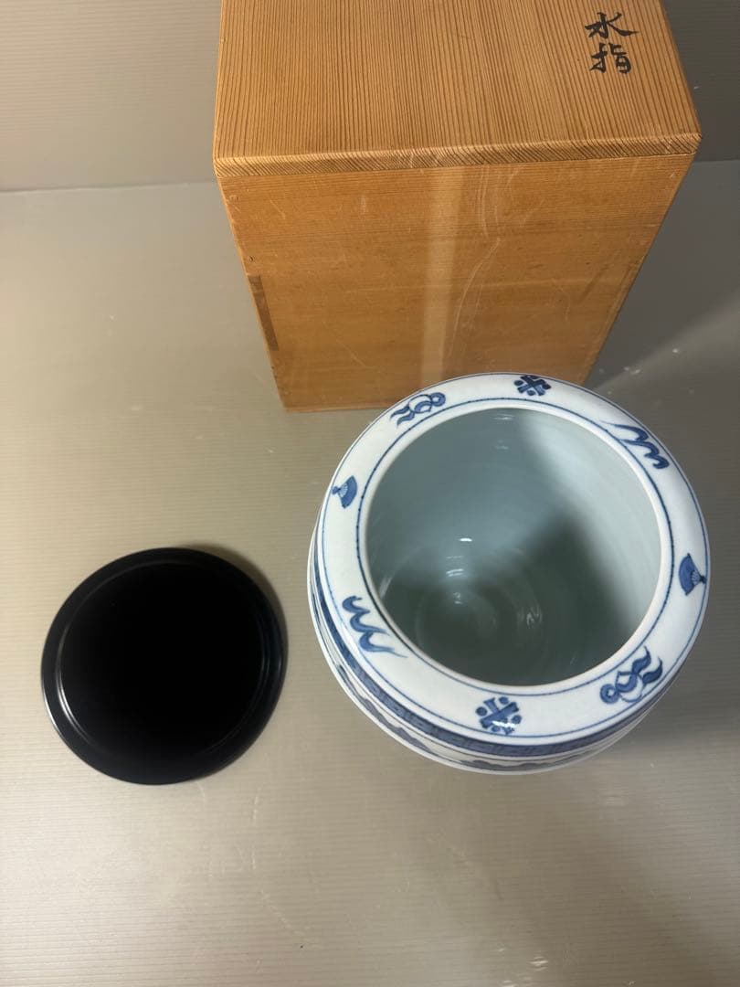 2637 川瀬満之作　染付花鳥文　水指　共箱　茶道具