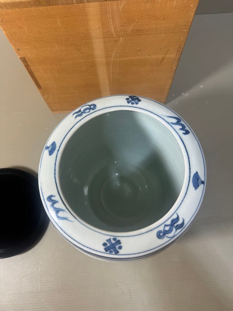 2637 川瀬満之作　染付花鳥文　水指　共箱　茶道具