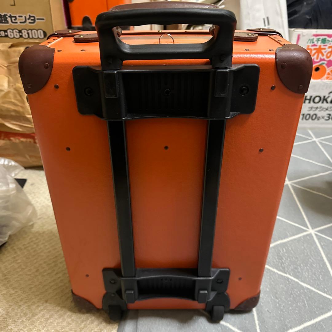 ゆうみさん専用グローブトロッターオレンジ キャリーケース
