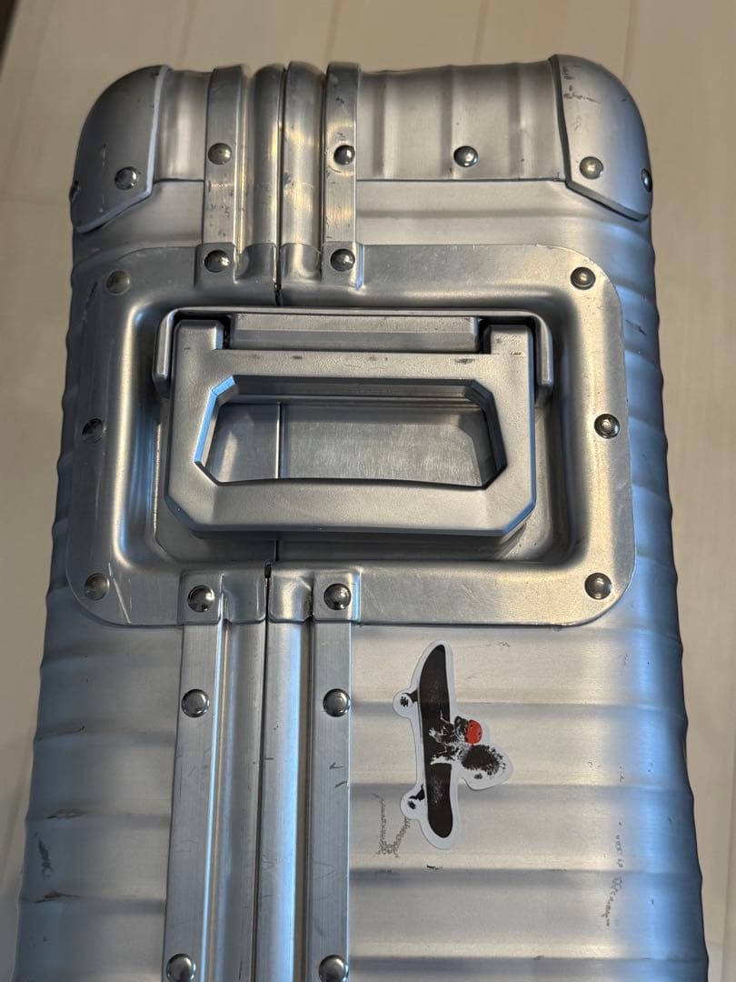 リモアスーツケース