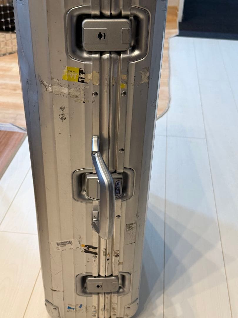 リモアスーツケース