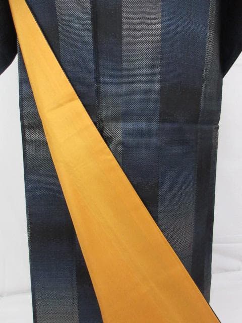 新品同様！都喜エ門＊藤絹織物＊７マルキ＊本場大島紬＊着物＊１６３ｃｍ＊裄６８