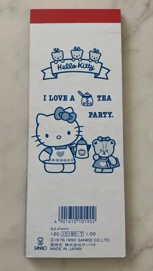 Hello Kitty ❤︎ レトロなメモ帳