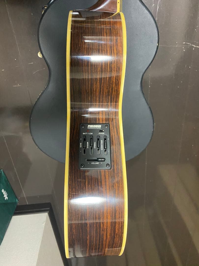 アコースティックギター　tokai