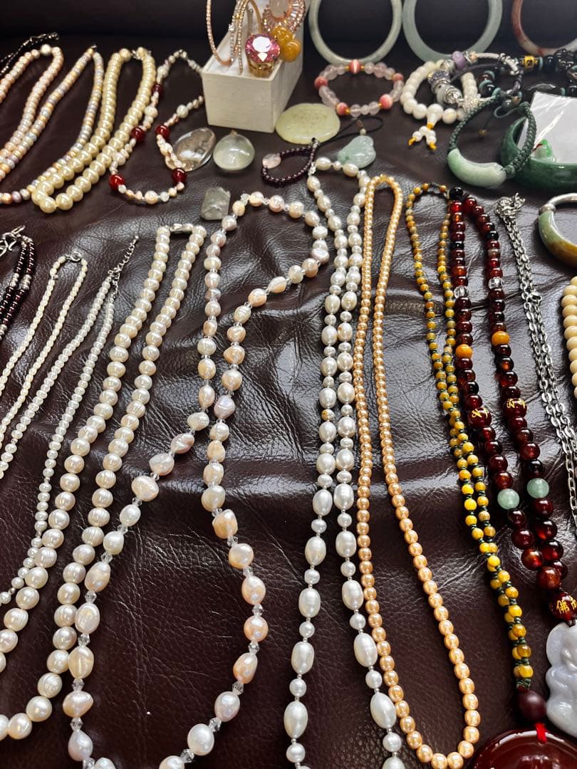 翡翠のバングル、パールまでめて