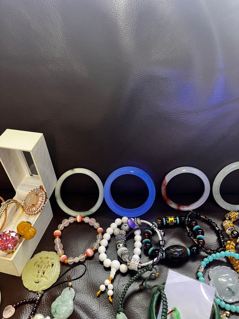 翡翠のバングル、パールまでめて