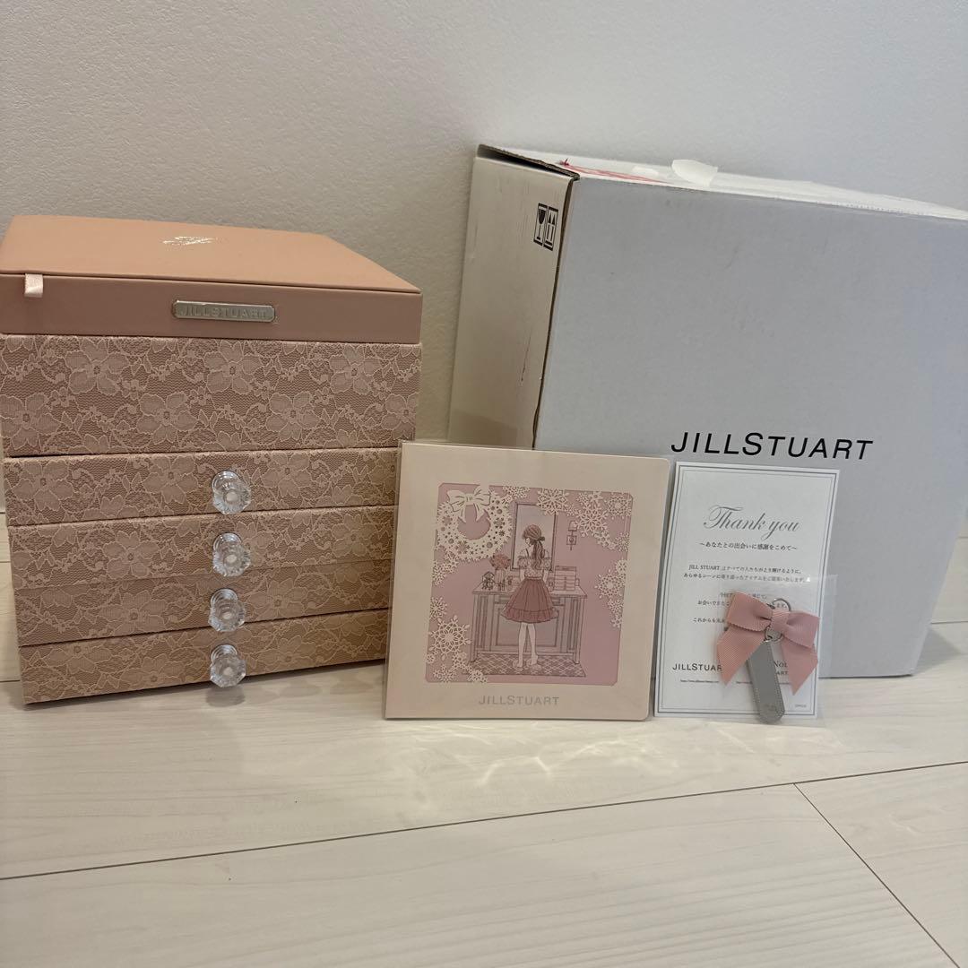 ジルスチュアート　JILLSTUART メイクアップボックス　ピンクレースリボン