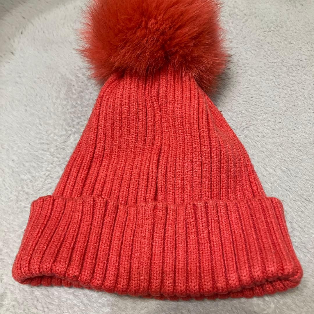 MONCLER ポンポン付きニット帽 レッド