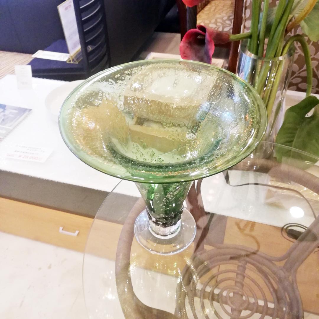 ◇OUTLET　イギリスアンティーク　フラワーベース　ガラス製