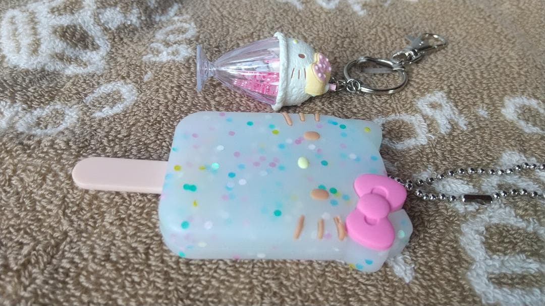 キティ　アイスキャンディー　パフェ　フロート　キーホルダー　マスコット