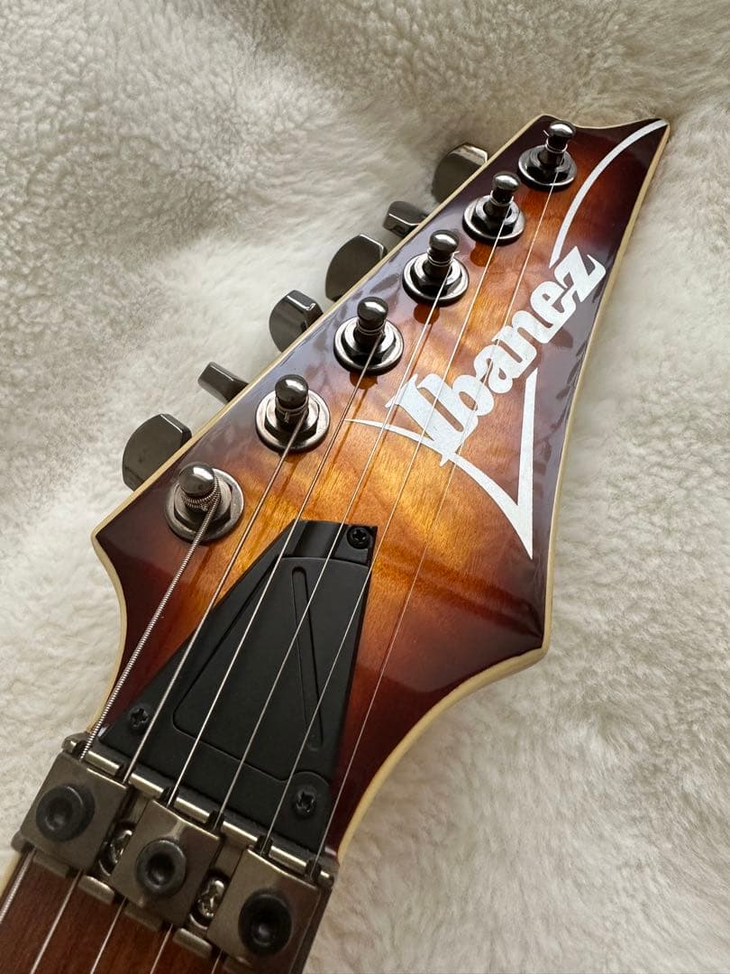 [美品] Ibanez S670QM DEB