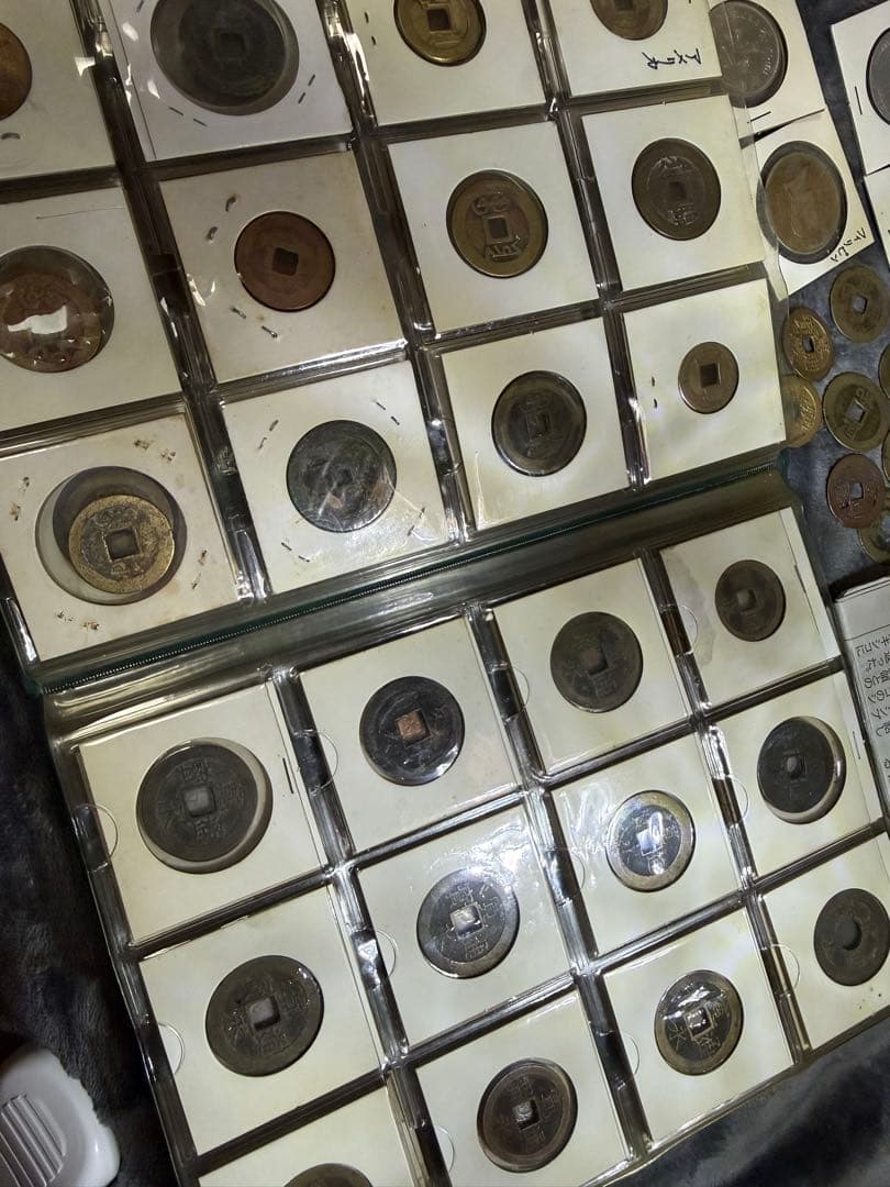 中国穴銭 アルバム96枚揃い 古銭 清朝 咸豊重宝 雍正 康熙など 永楽 