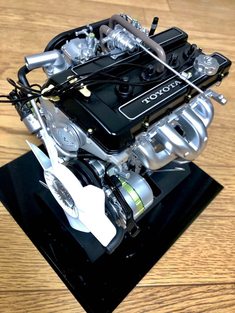 【アシェット】トヨタセリカLB2000GT 1/4スケール18R-G型エンジン