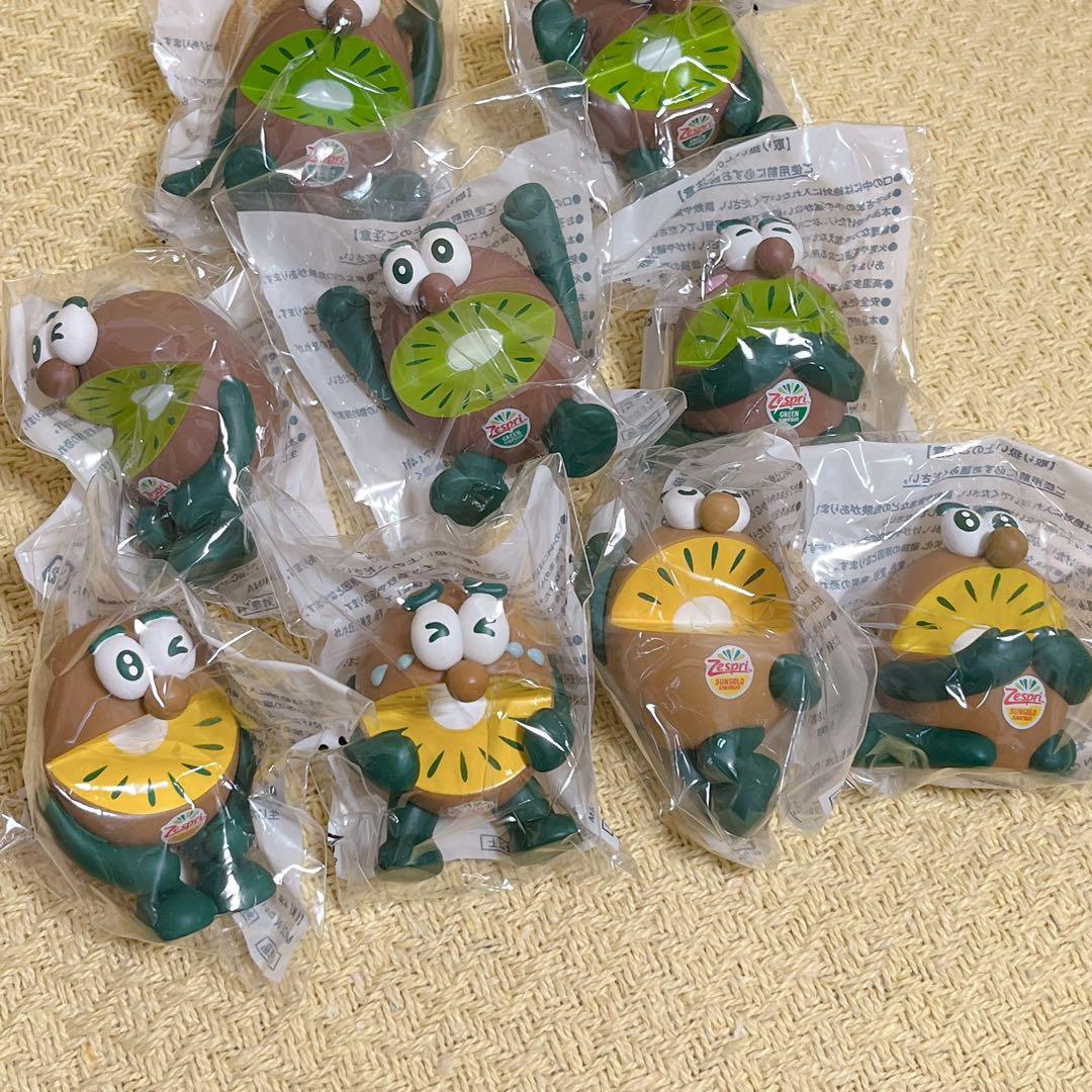 【新品未使用】キウイブラザーズ　フィギュア　9体セット　レア　限定