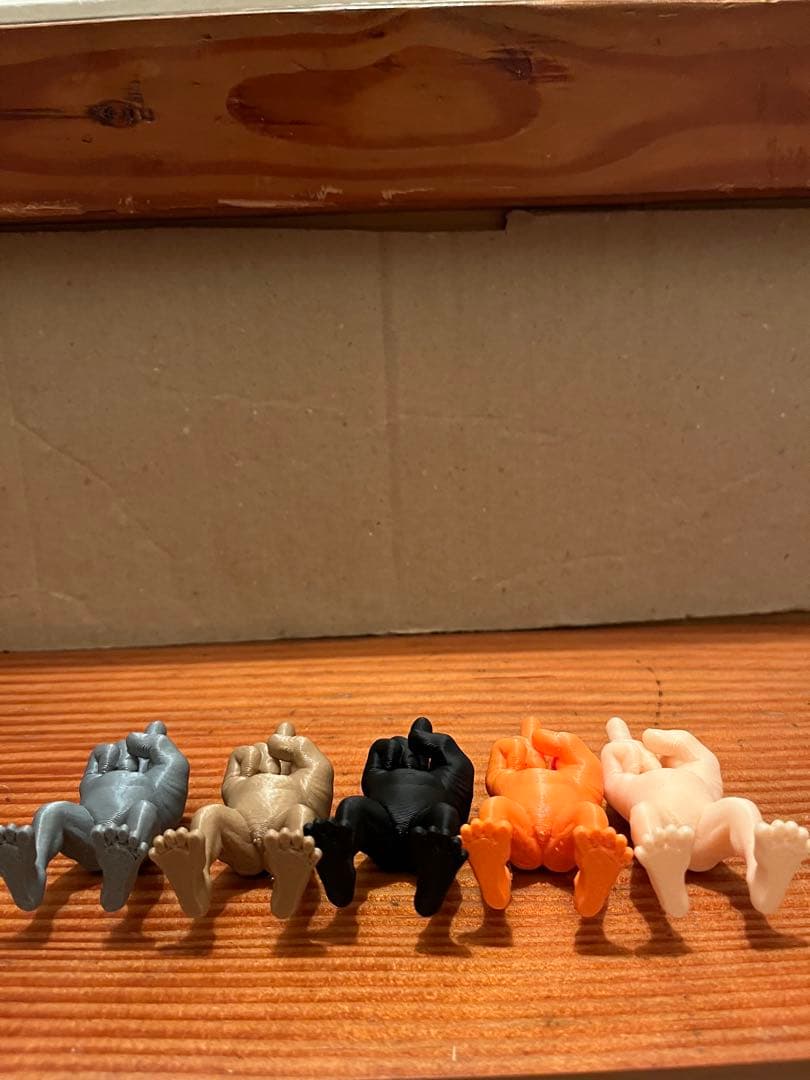 FUCK IT middle fingar 中指　fuck you フィギュア