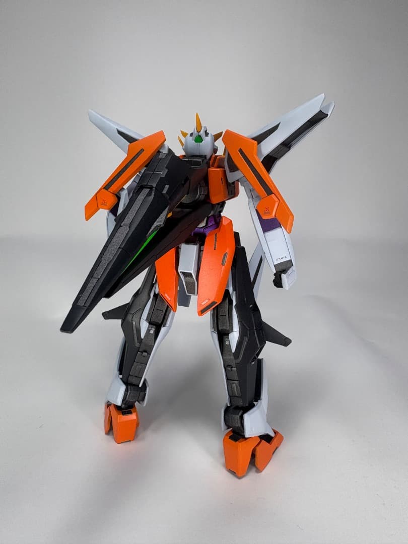 【全塗装完成品】HG 1/144 メタルロボット魂風 ガンダムキュリオス背景付き