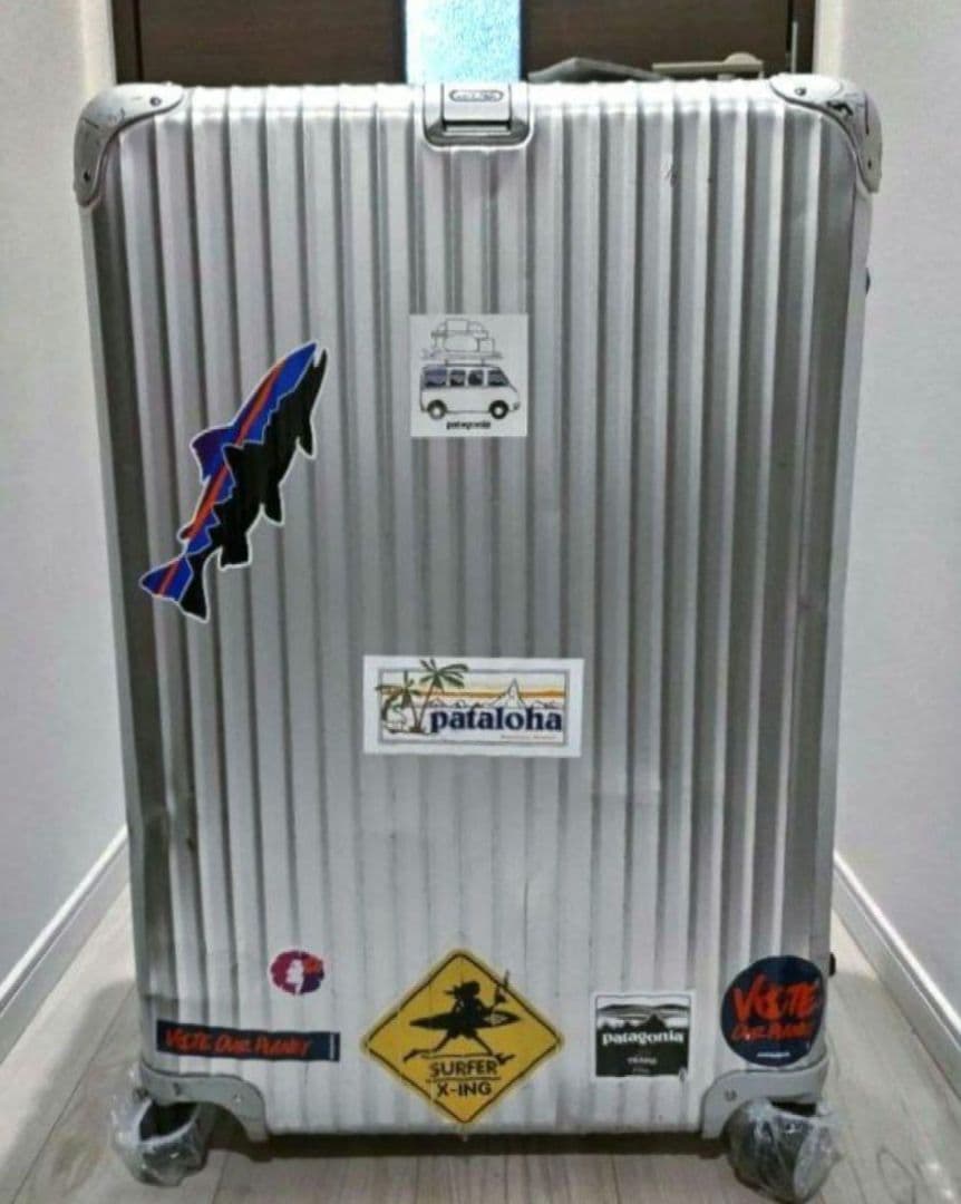 リモワ　トパーズ　4輪　TSAダイヤルロック搭載　98L