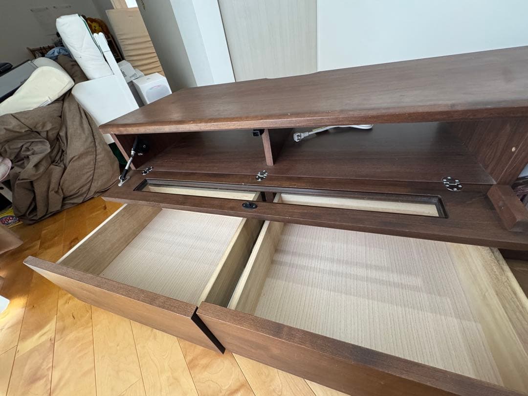 ダークブラウン テレビボード ガラスパネル付き