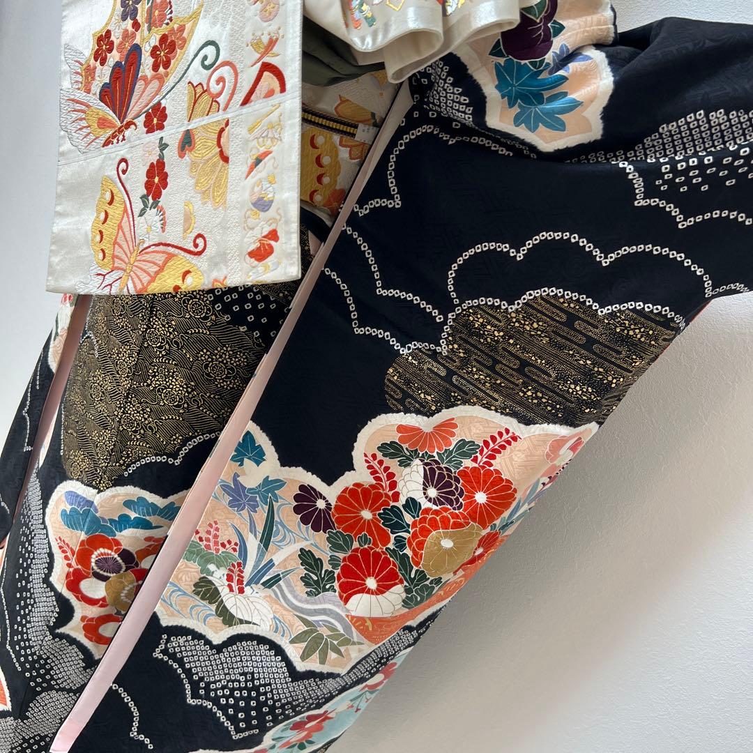 350 振袖フルセット 正絹 黒 朱赤 絞り 金彩 駒刺繍 古典 シック レトロ