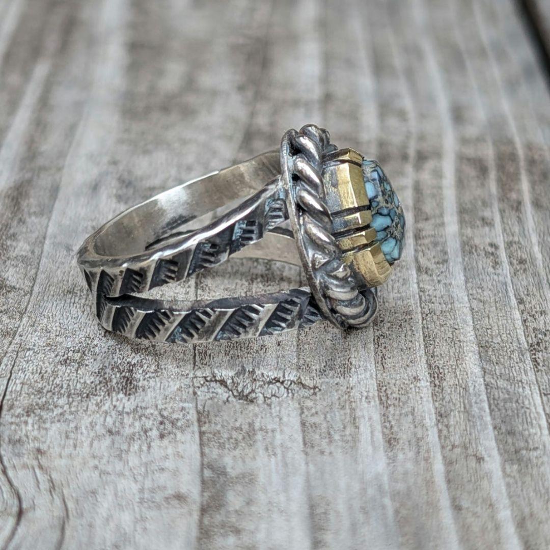 ハンドメイドのターコイズリング　インディアンジュエリー風