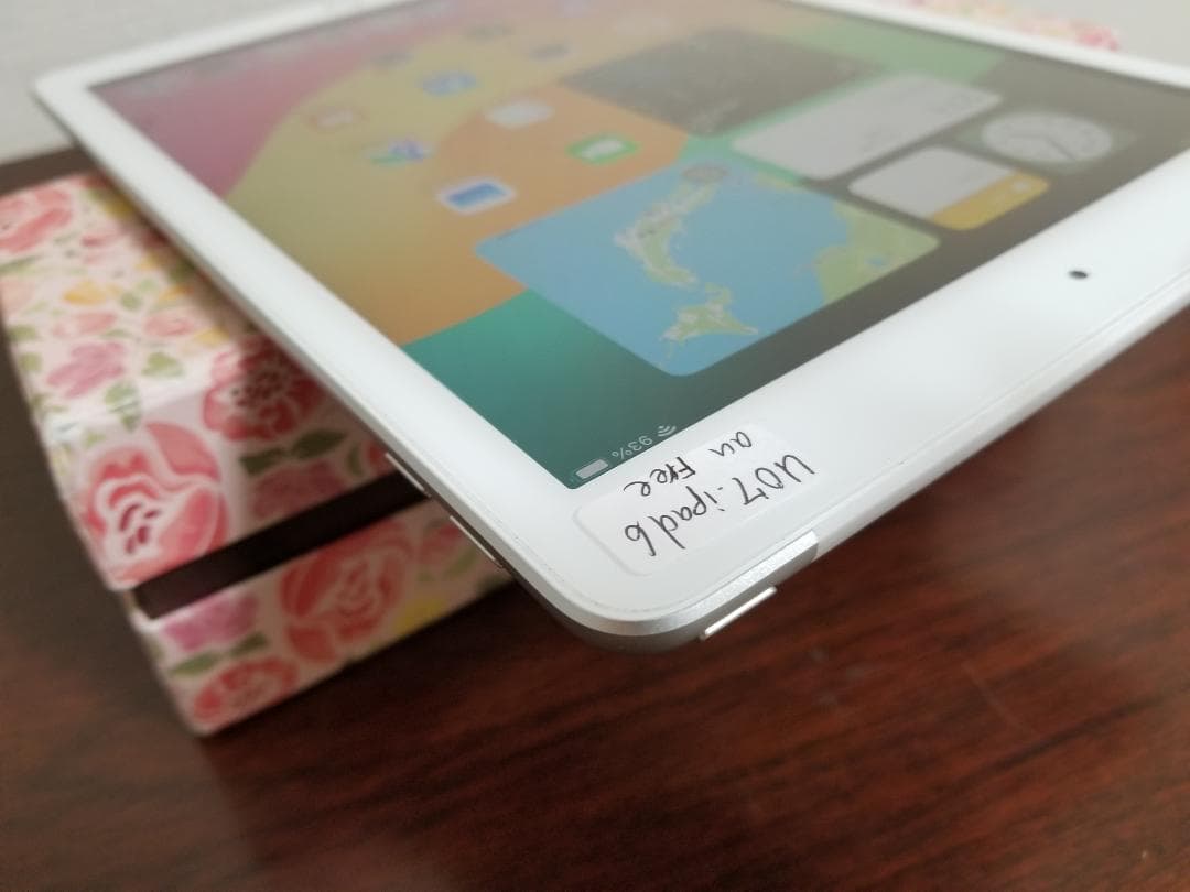 U07 美品 iPad 第6世代 9.7型 A10◆32GB バッテリー96％
