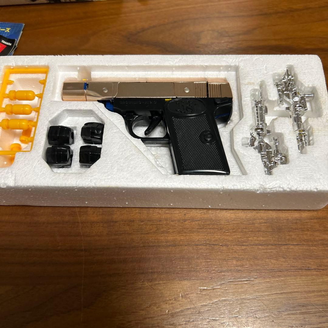 [旧]タカラ ミクロマンミクロチェンジシリーズ　ガンロボ　ブローニングM1910