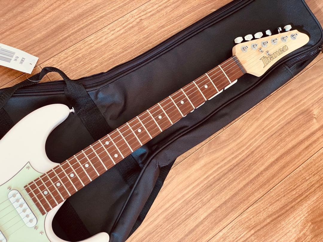 Ibanez / AZ Essentials AZES40-PPK 超美品