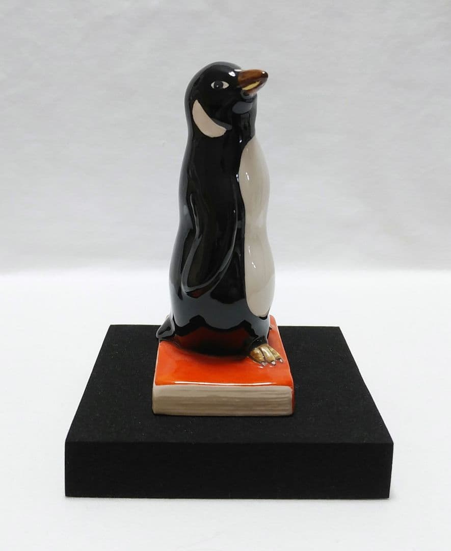 ペンギン 陶器人形ペンギンブックス❤︎英国王室ロイヤルドルトンアンティーク陶器！
