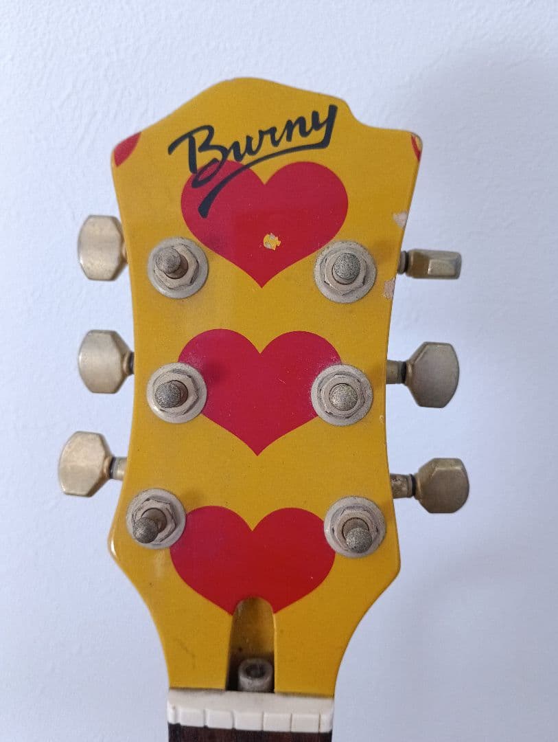 BURNY FERNANDES イエローハートYH-JR　hide アンプ内蔵