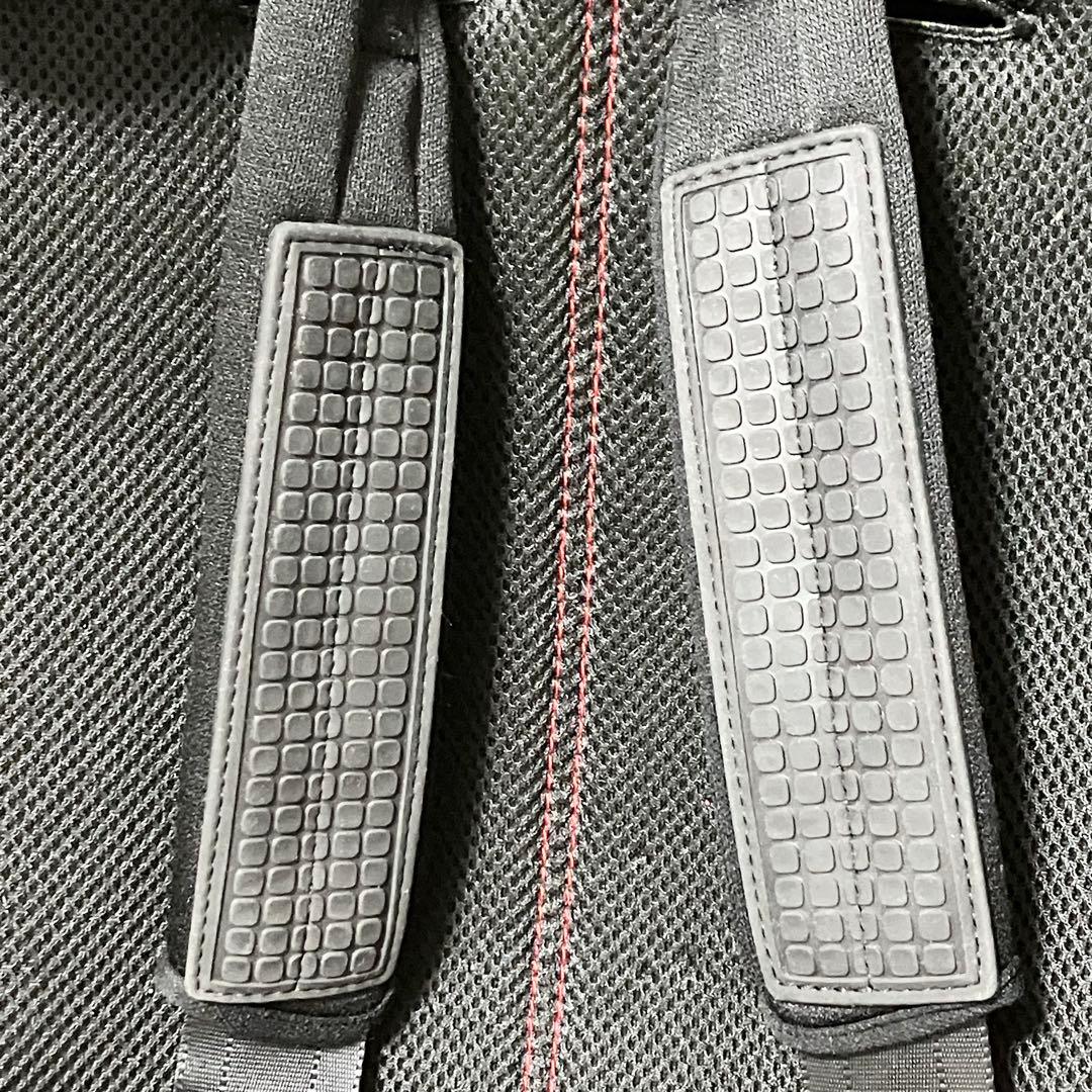 美品 エールベベ ALC471 スイングムーン プレミアムS チャイルドシート