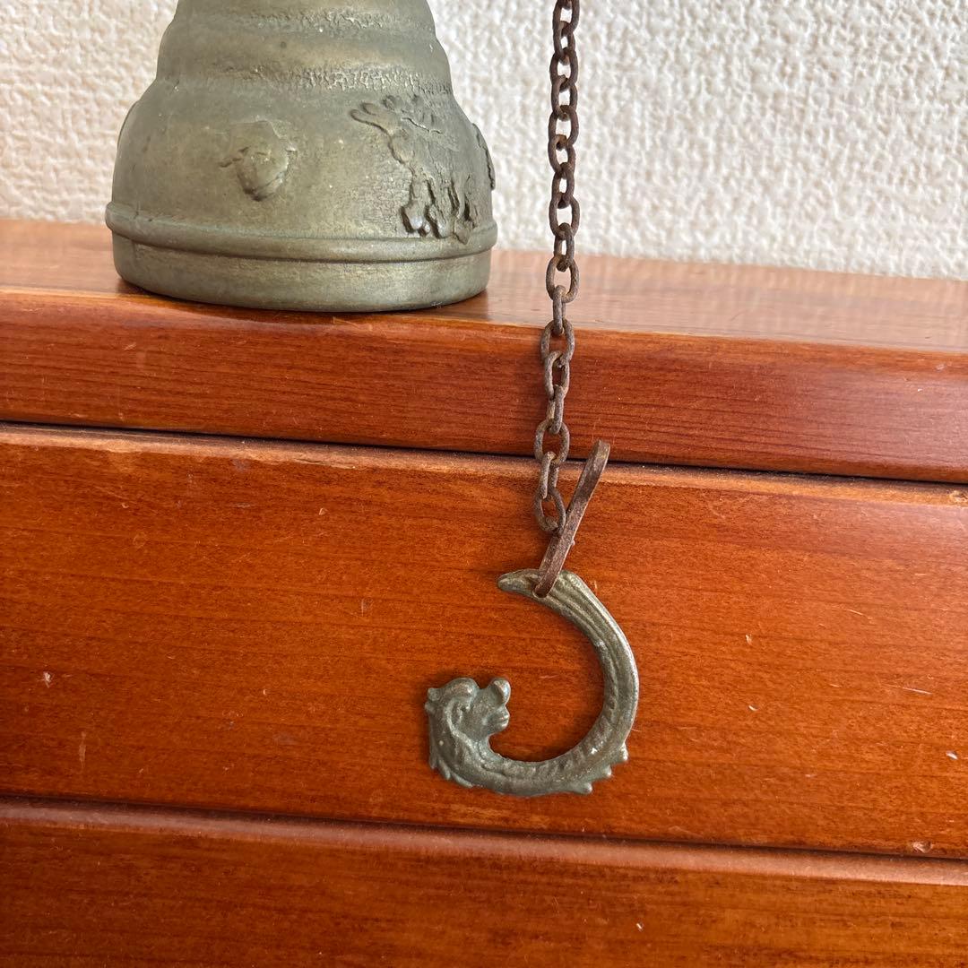 装飾的な金属製ベル 壁掛け式