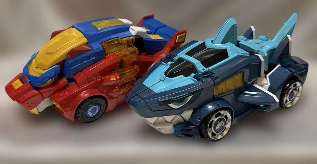 ミニフォース アニマルトロン 変身フィギュア　ジョースコップ レオコップ