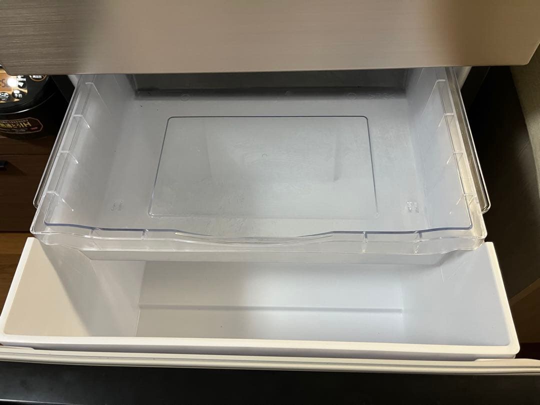 【❤︎…Τuyo...❤︎】【美品】日立R27TVN 265L 3ドア冷蔵庫