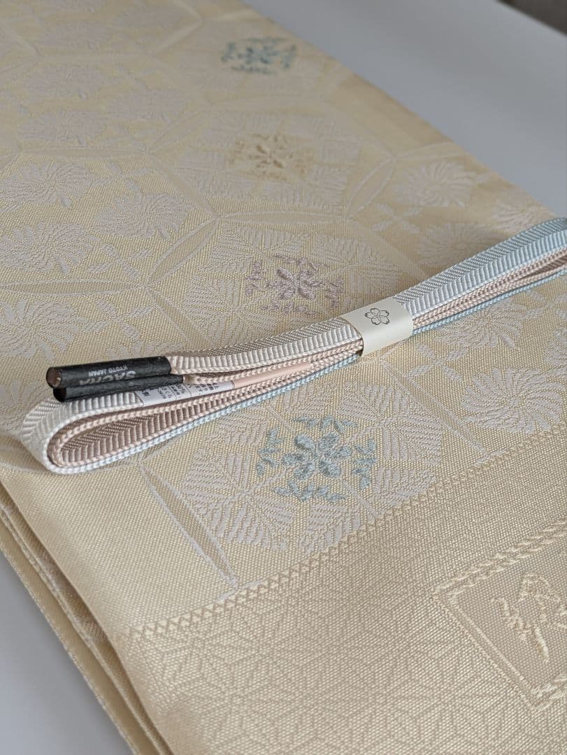 正絹京友禅染め手書き付下　ピンクベージュ季節の花お仕立て上がり