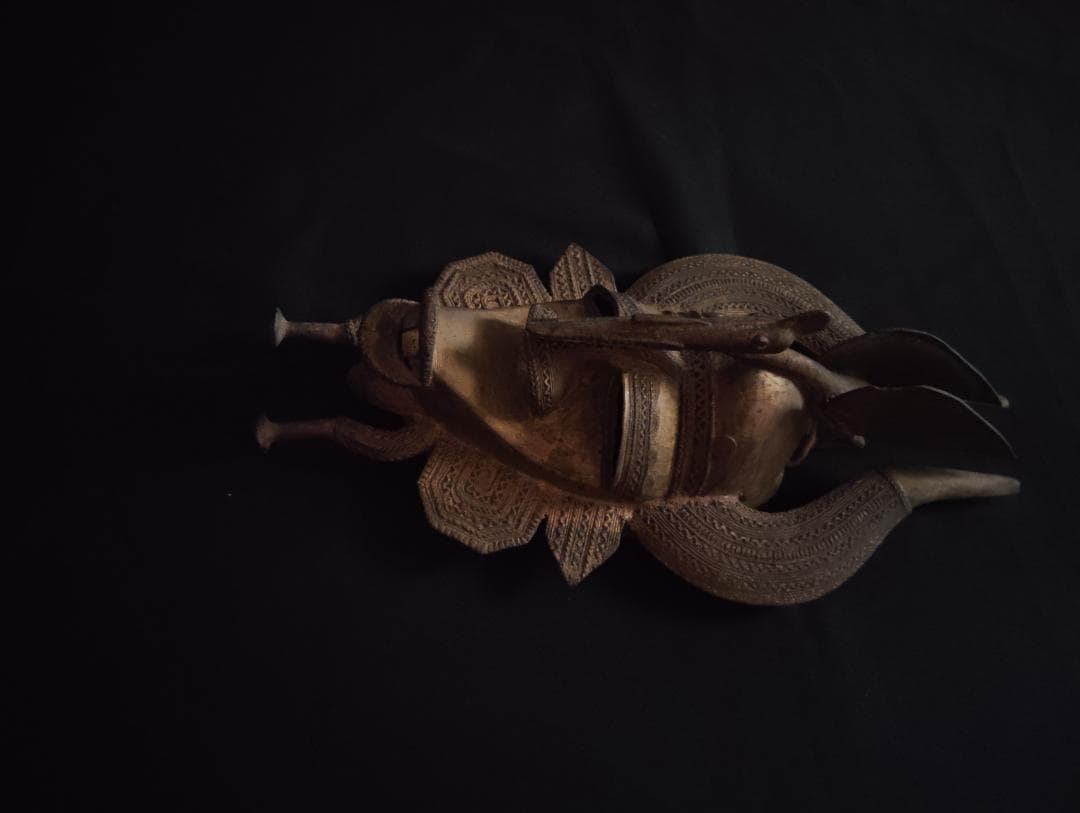 アフリカ　セヌホ族　呪術　秘境　神像　呪像