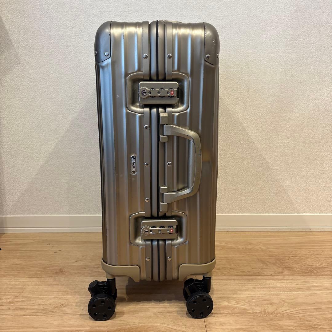 RIMOWA リモワ　キャリーケース　TOPAS 45L ゴールド