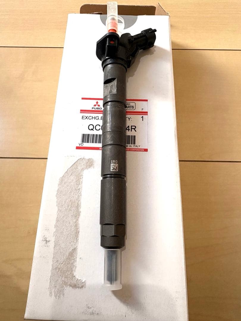 三菱ふそう4P10インジェクター4本セット(その他付属品一式) ほぼ未使用極美品