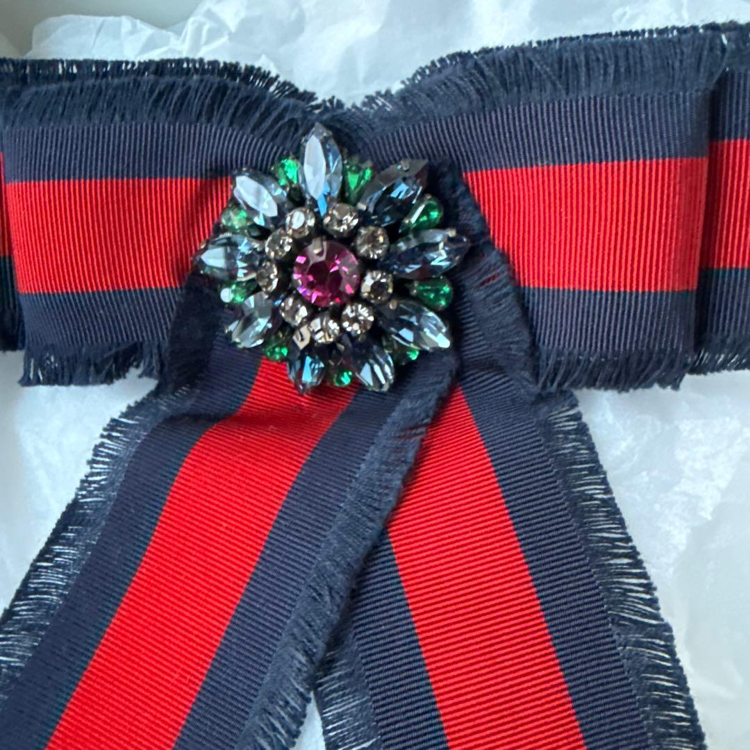 GUCCI ウェブリボン ブローチ（ブルー＆レッド） 未使用