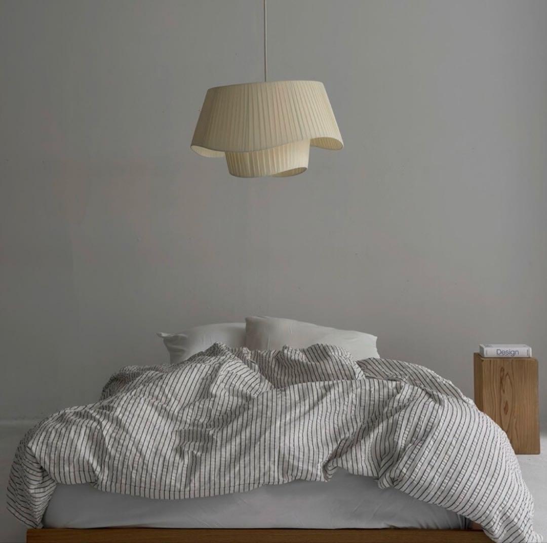 アートオブブラック　レイヤードプリーツシェード ペンダントライト アイボリー