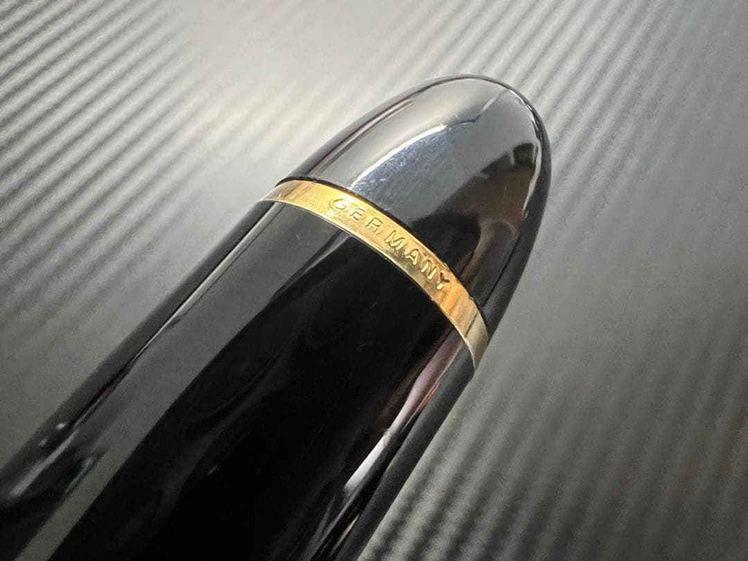 モンブラン マイスターシュテュック 149 万年筆 14C 中白 EF 極細字