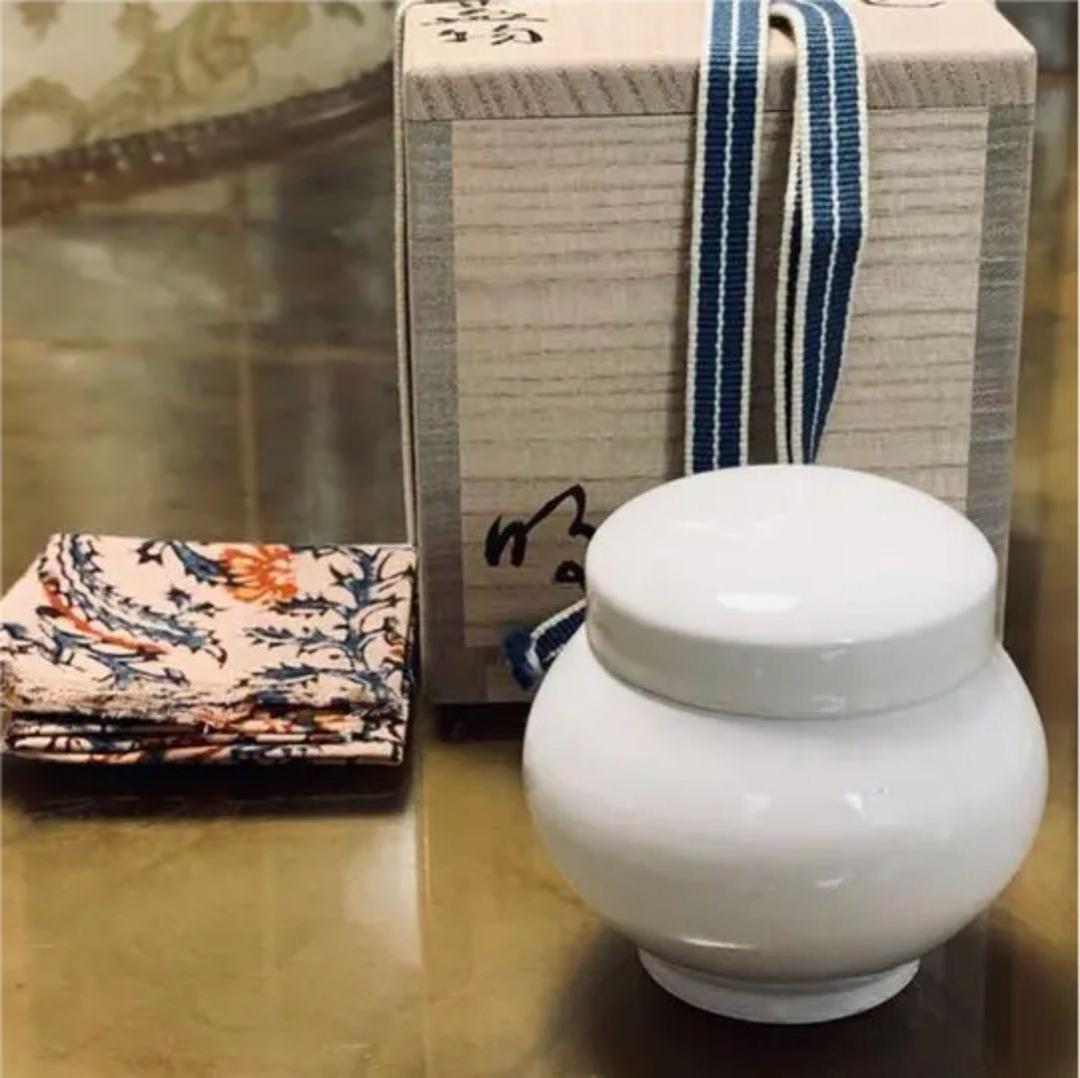 阿蘭陀写し 小さな蓋物