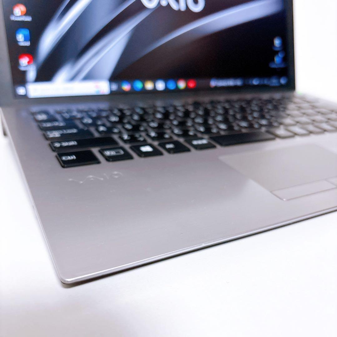 VAIO オフィス付き薄型ノートパソコン SSD256GB i5 軽量 高性能