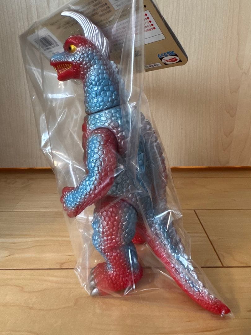 ブルマァクの怪獣シリーズ 帰ってきた ウルトラマン アーストロン一番星限定カラー