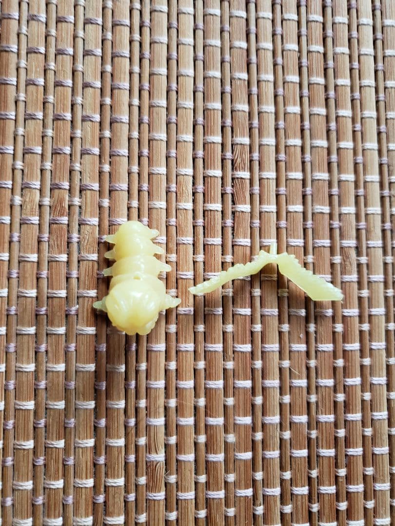 ファミコンチョコ消しゴム　メトロイド　ギガ　キャラクター　キン消し