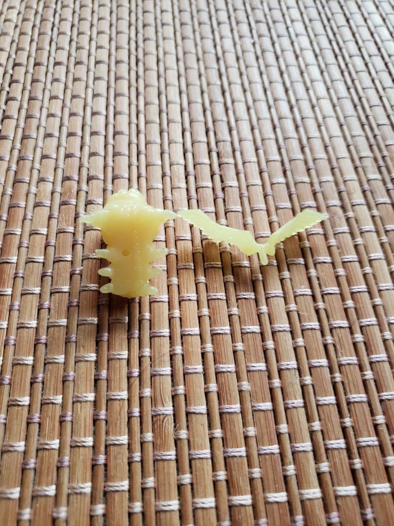 ファミコンチョコ消しゴム　メトロイド　ギガ　キャラクター　キン消し