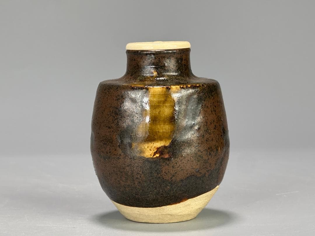 25.10.8-2 茶道具　茶入　作家品　花押　在銘有　供箱