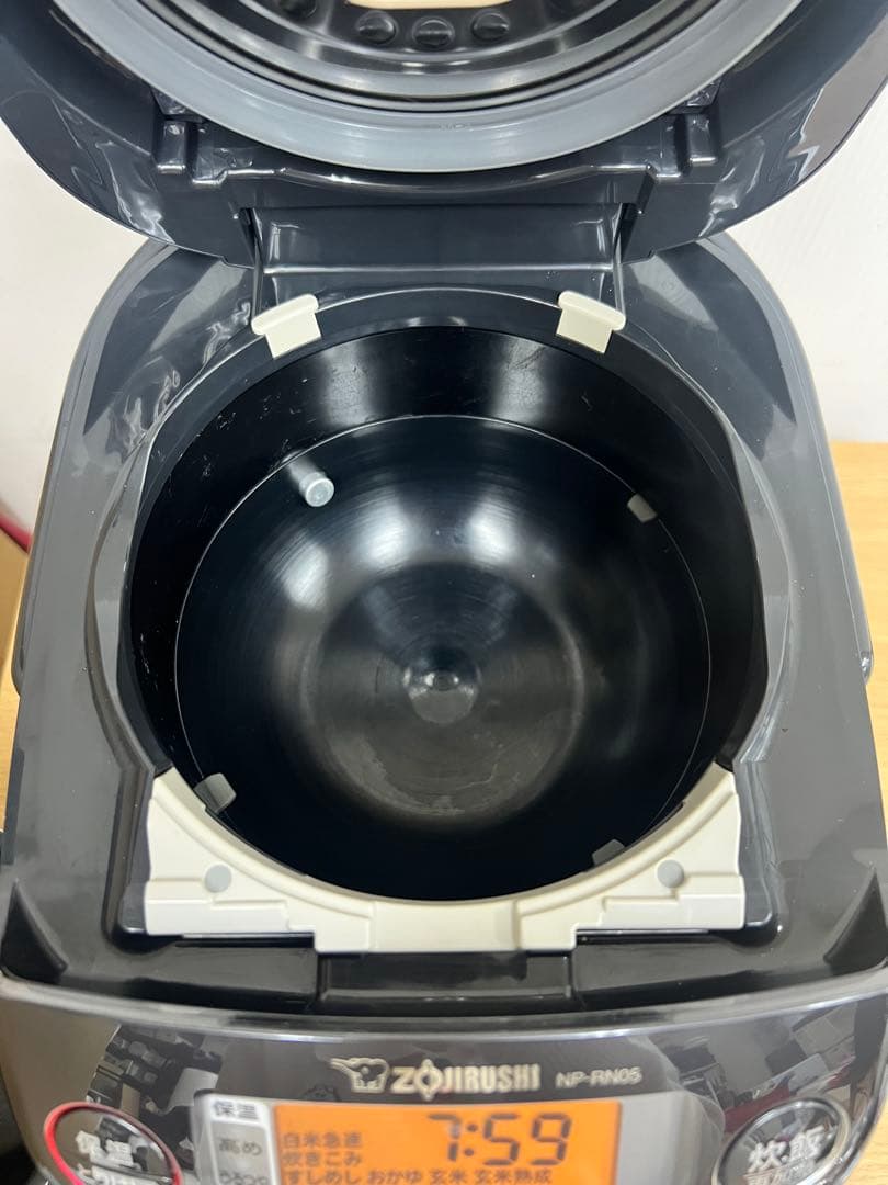 象印 IH炊飯器 NP-RN05｜3合｜ブラック｜動作確認済み 2024年製